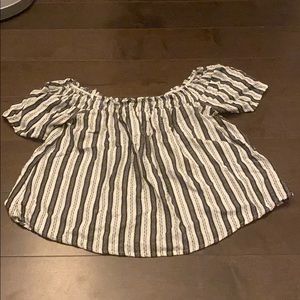 Tilly’s full tilt off the shoulder shirt